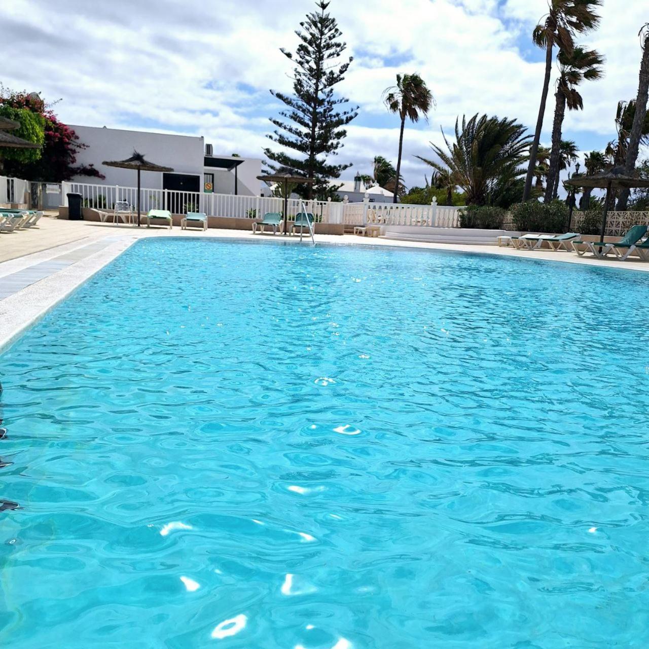 Apartamento Club Valena, Puerto Del Carmen, Lanzarote Tías Екстериор снимка