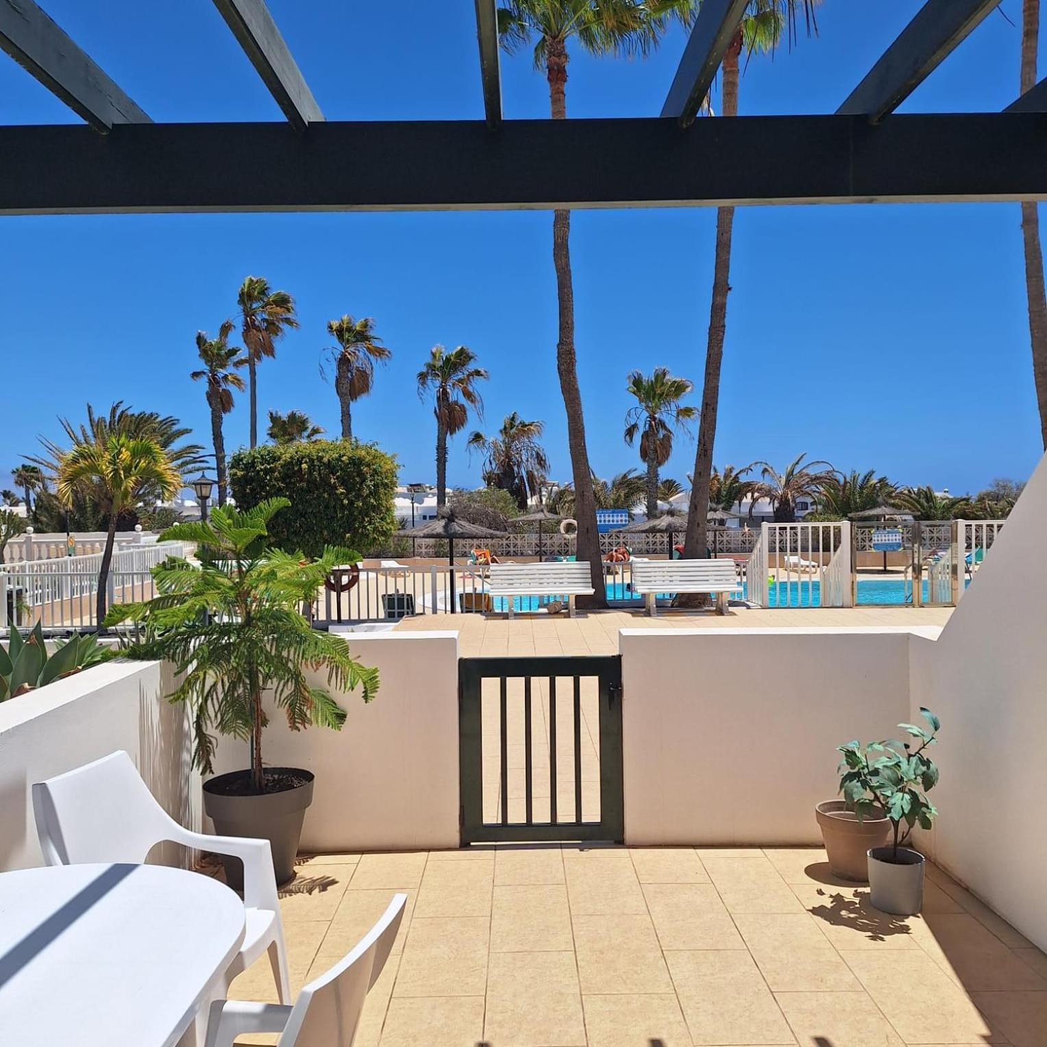Apartamento Club Valena, Puerto Del Carmen, Lanzarote Tías Екстериор снимка